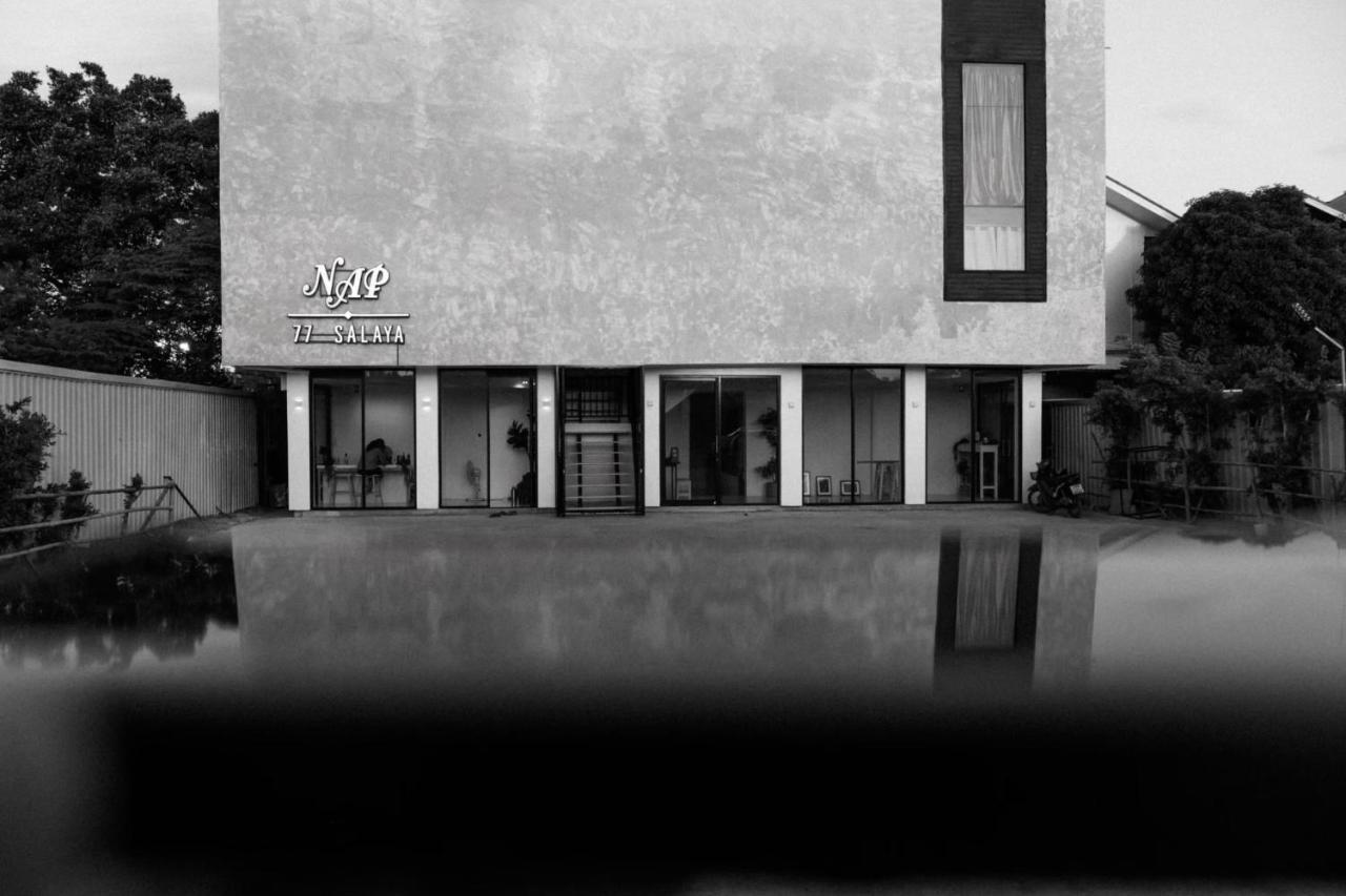 Nap77 Salaya Hotel Exterior foto